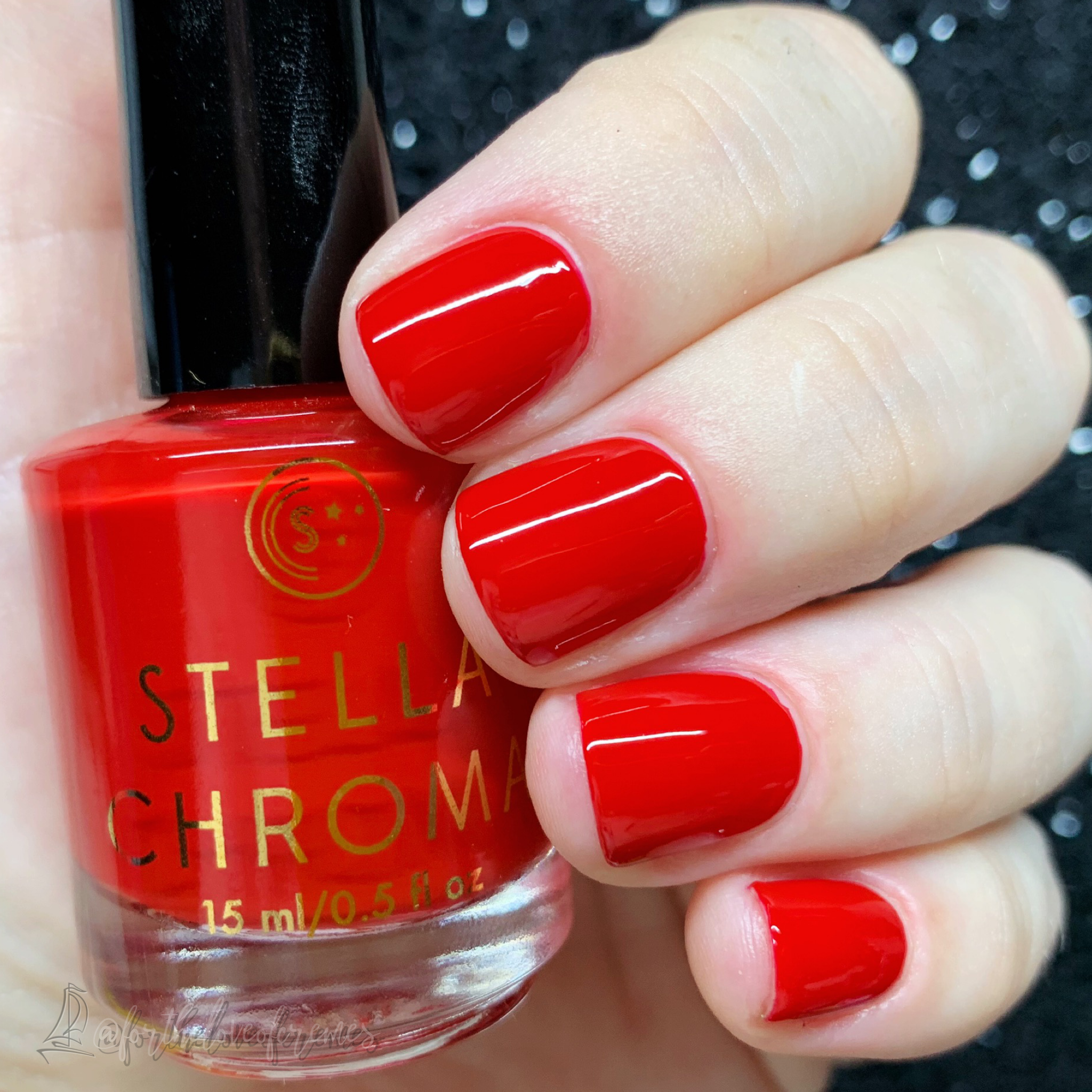 40 Red Nail Ideas and Designs to Wear All Year Long